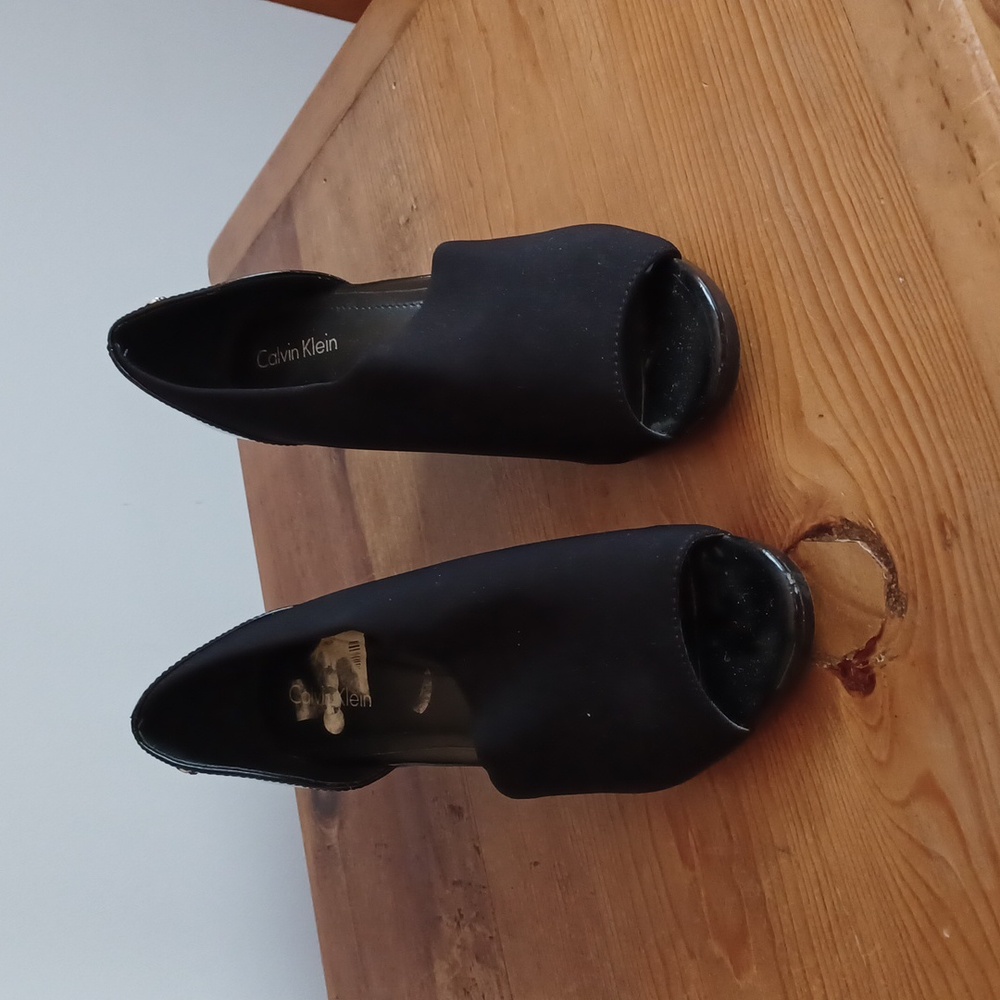 Ladies shoes